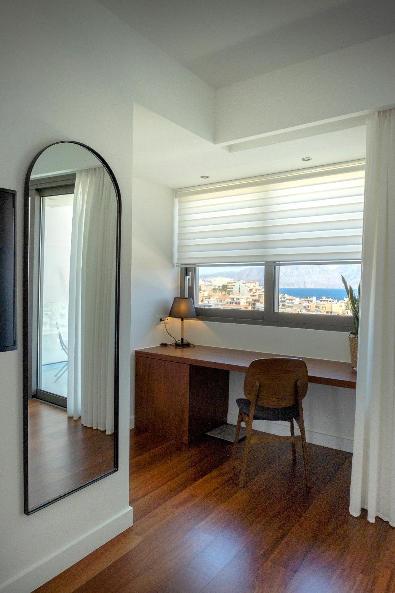 Apartment σπίτι με τζακούζι - θέα θάλασσα και λίμνη By Giomameze Agios Nikolaos (Crete)