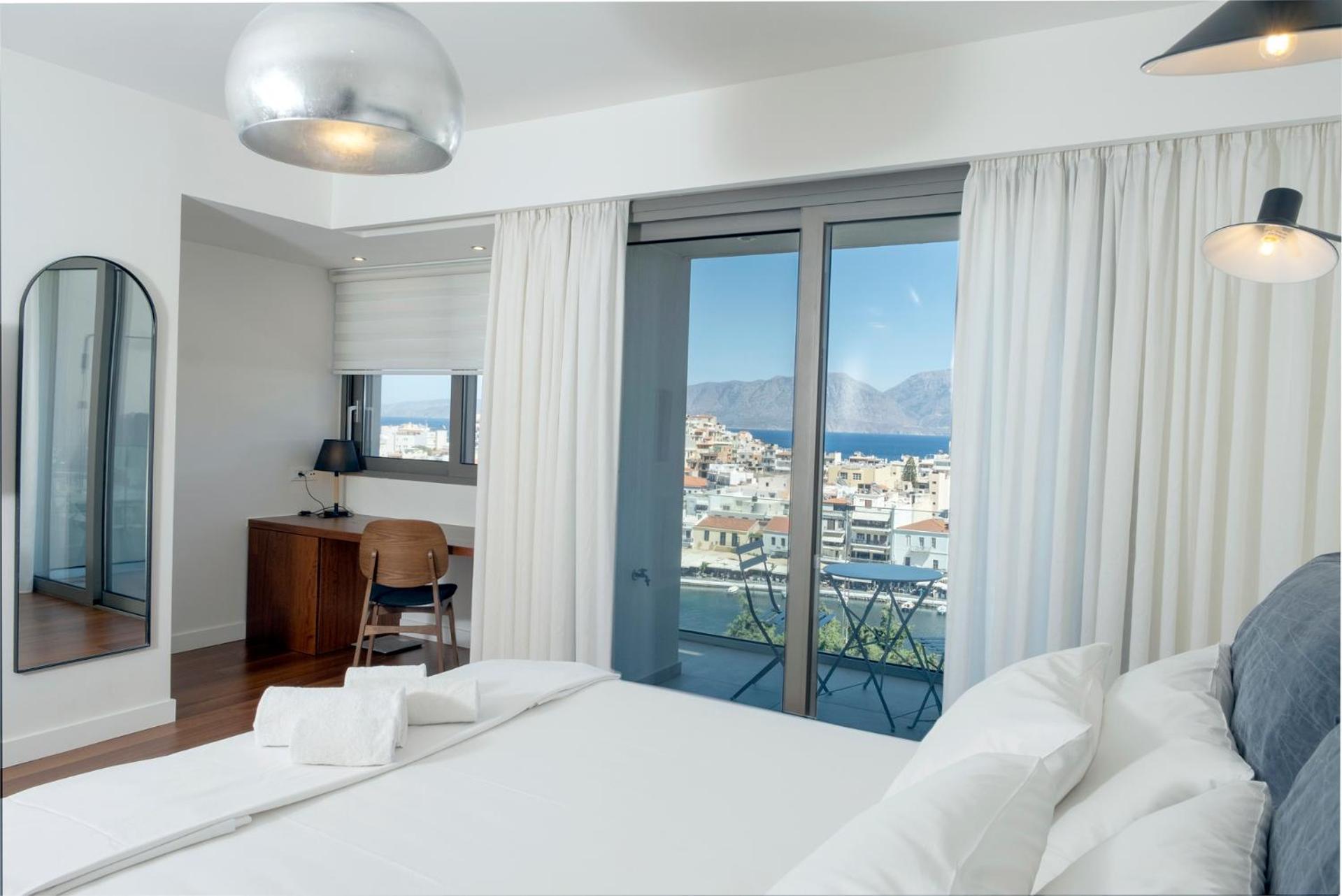 σπίτι με τζακούζι - θέα θάλασσα και λίμνη By Giomameze Apartment Agios Nikolaos (Crete)